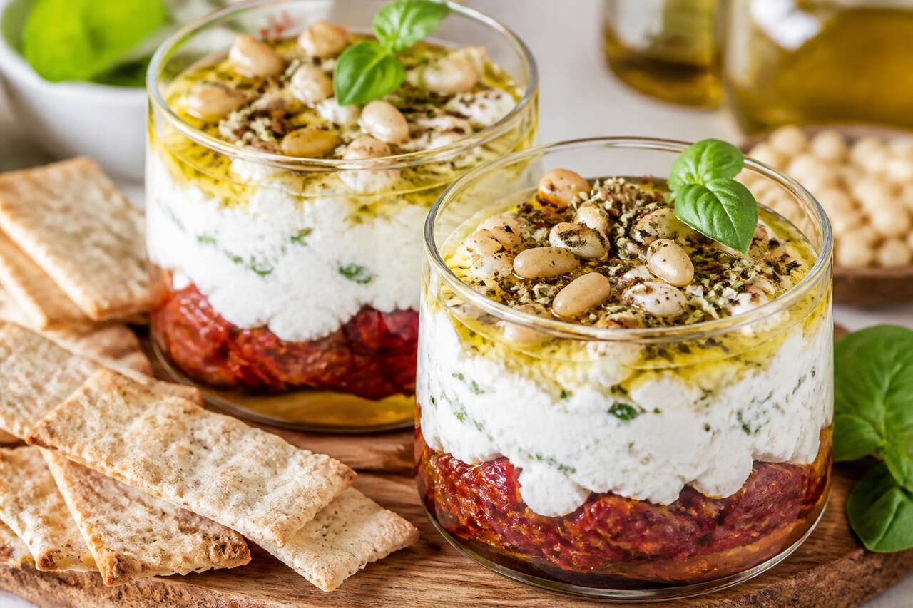 Recette de verrines aux tomates séchées et St Môret