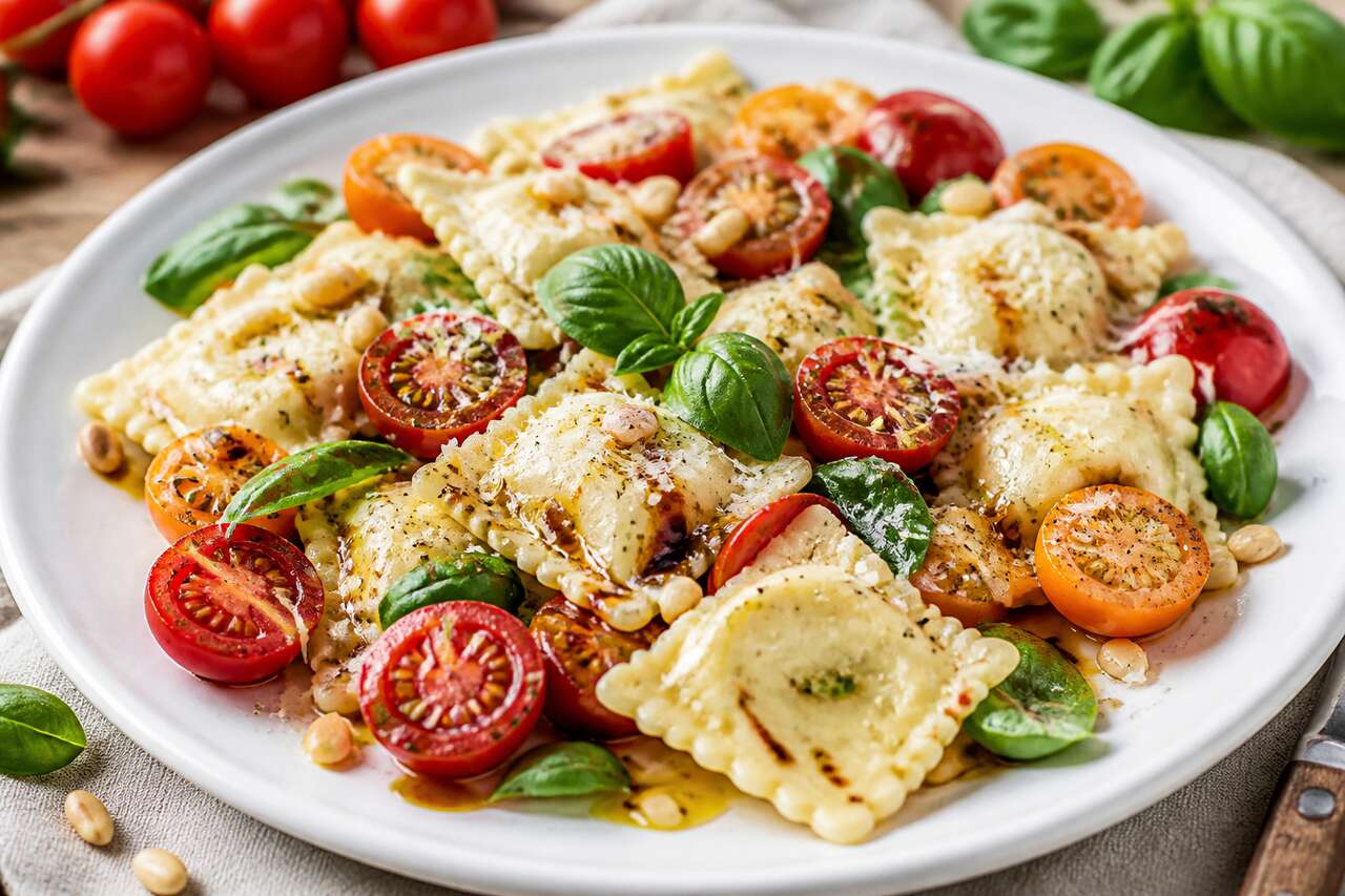Recette facile de salade de ravioles aux tomates cerise et basilic