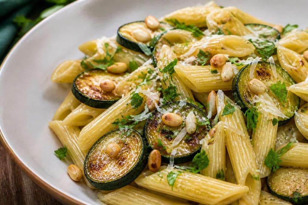 Recette facile de penne aux courgettes persillées