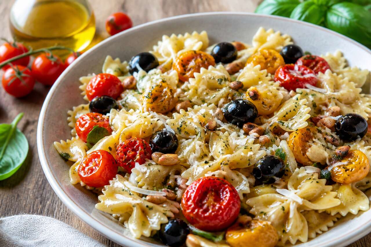 Recette de salade de farfalles aux tomates confites