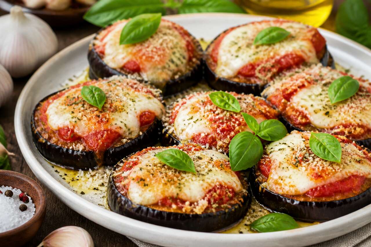 Recette de médaillons d'aubergine à la mozzarella